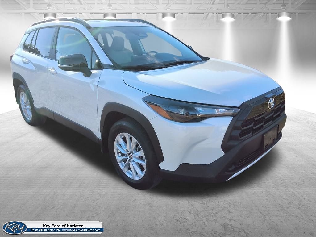 2026 Toyota Corolla Cross LE
