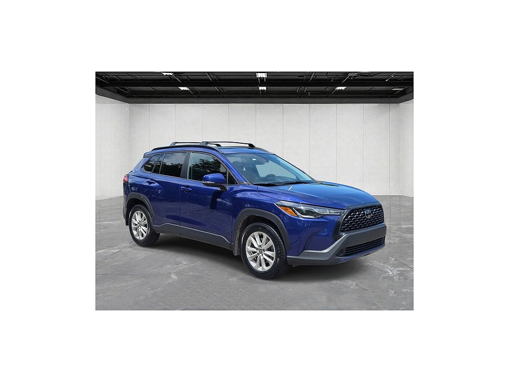 2022 Toyota Corolla Cross LE