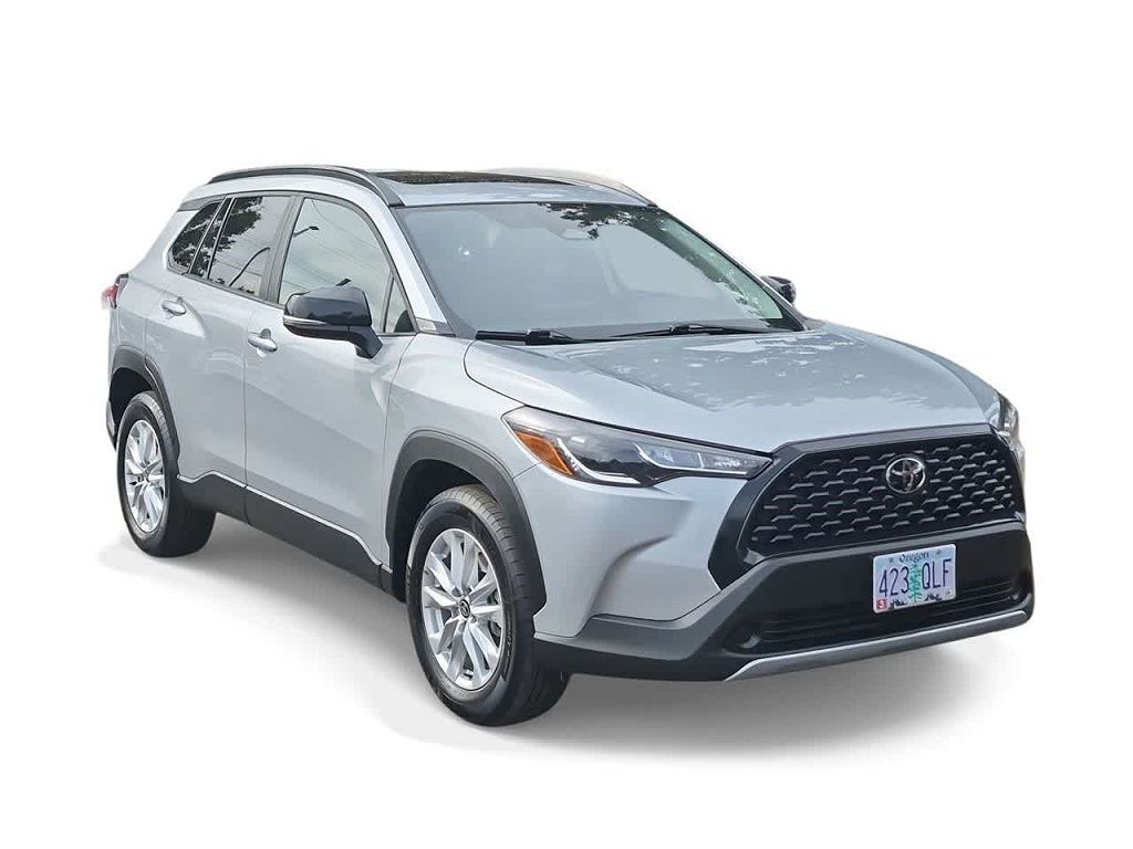 2025 Toyota Corolla Cross LE
