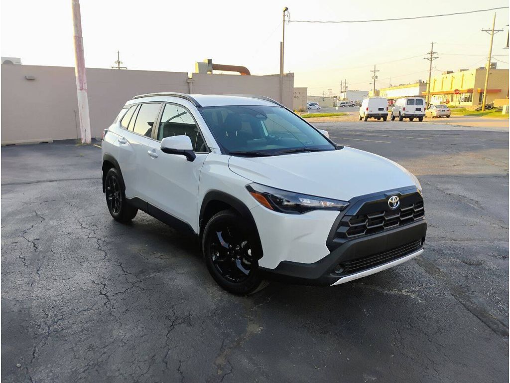 2026 Toyota Corolla Cross LE