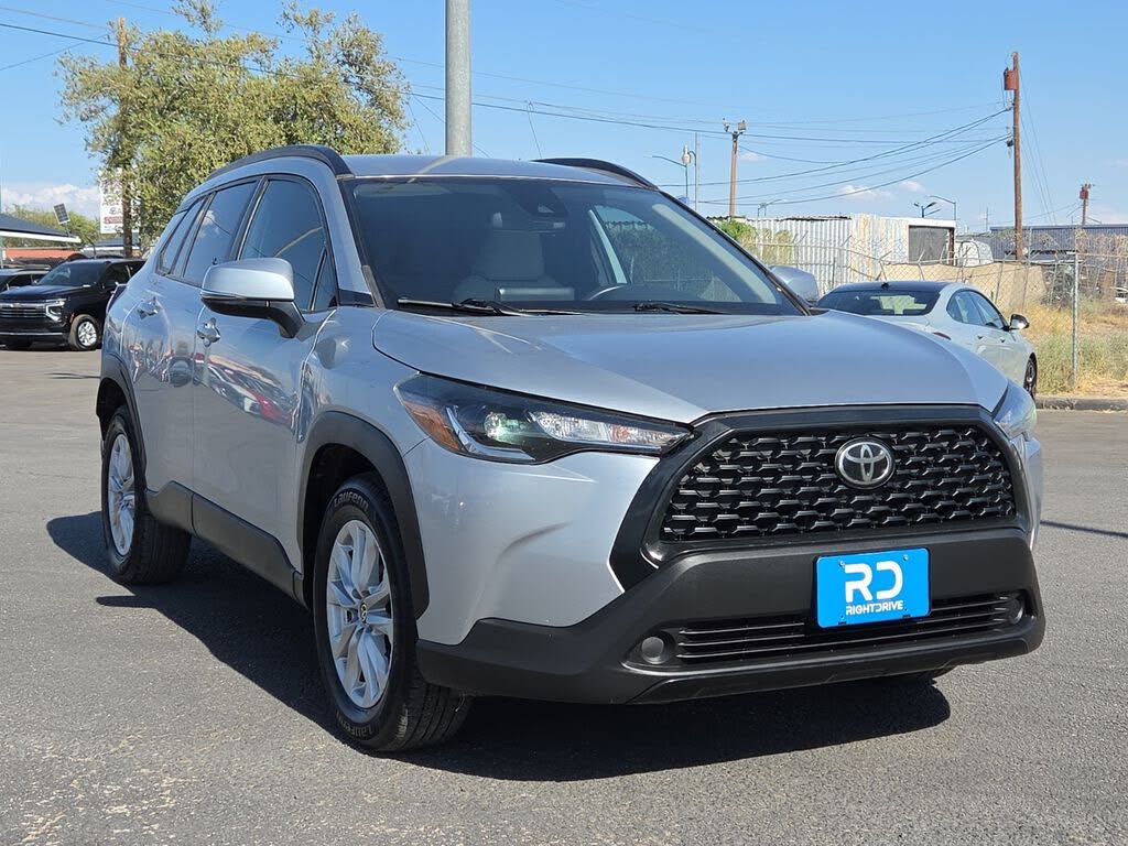 2022 Toyota Corolla Cross LE