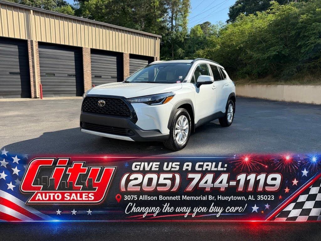 2024 Toyota Corolla Cross LE