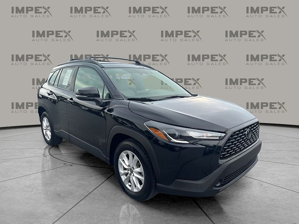 2023 Toyota Corolla Cross LE