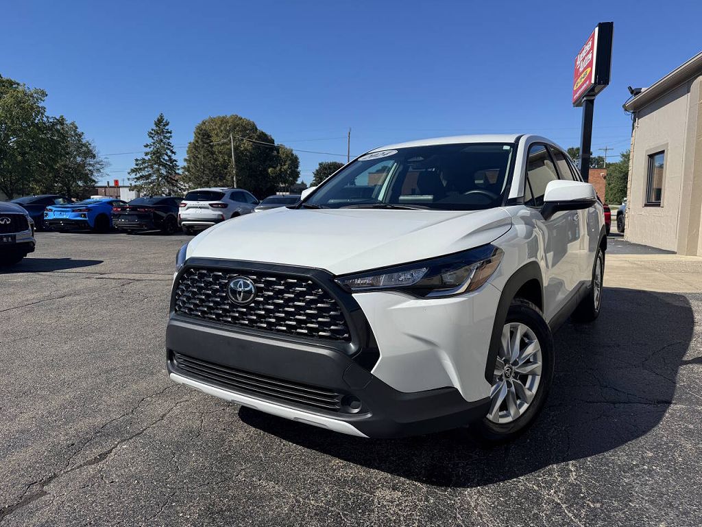 2024 Toyota Corolla Cross LE