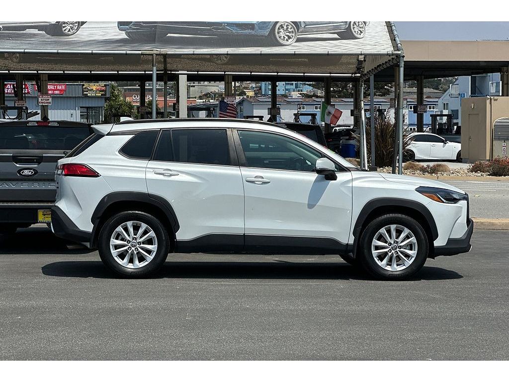 2022 Toyota Corolla Cross LE