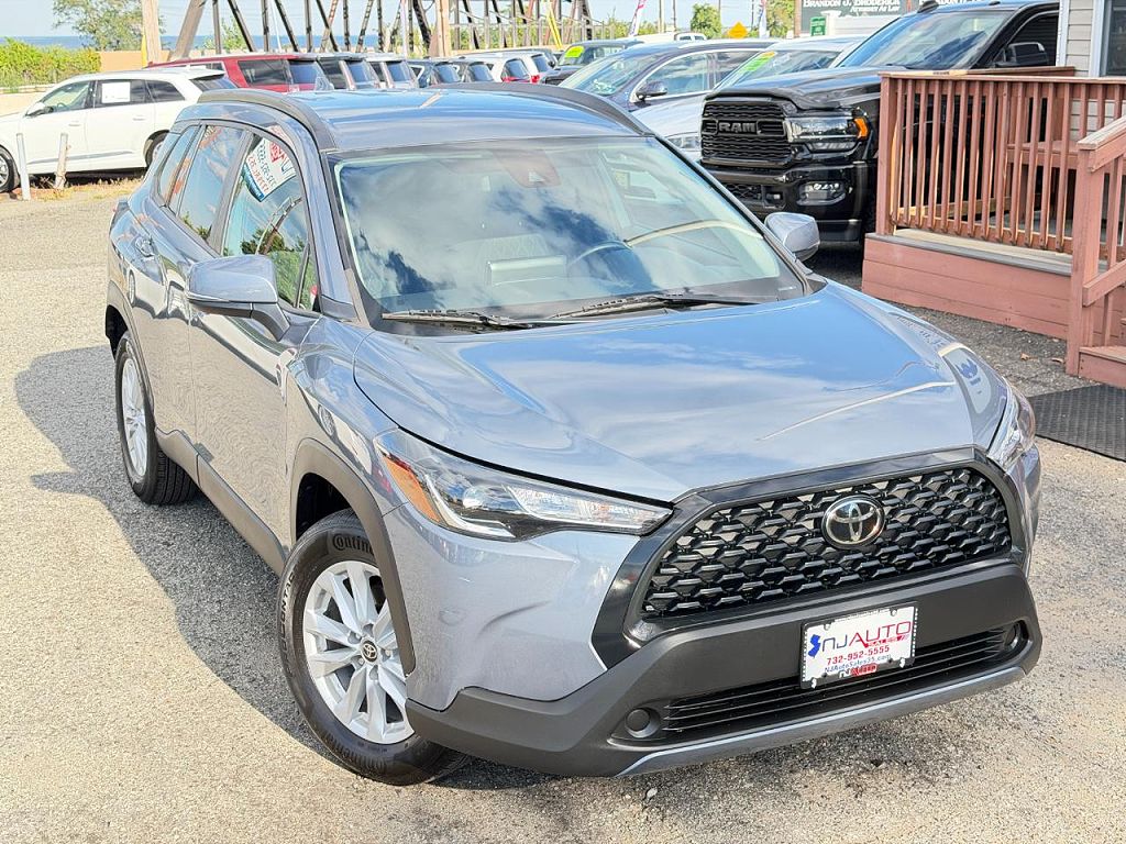 2022 Toyota Corolla Cross LE