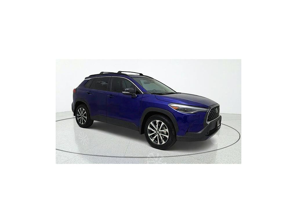 2025 Toyota Corolla Cross XLE