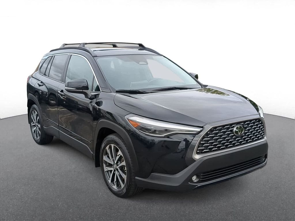 2024 Toyota Corolla Cross XLE