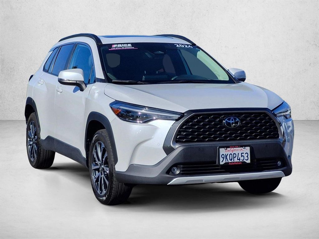 2024 Toyota Corolla Cross XLE