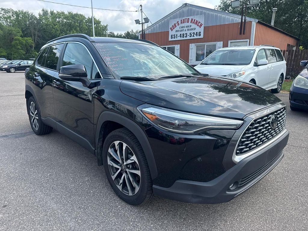 2022 Toyota Corolla Cross XLE