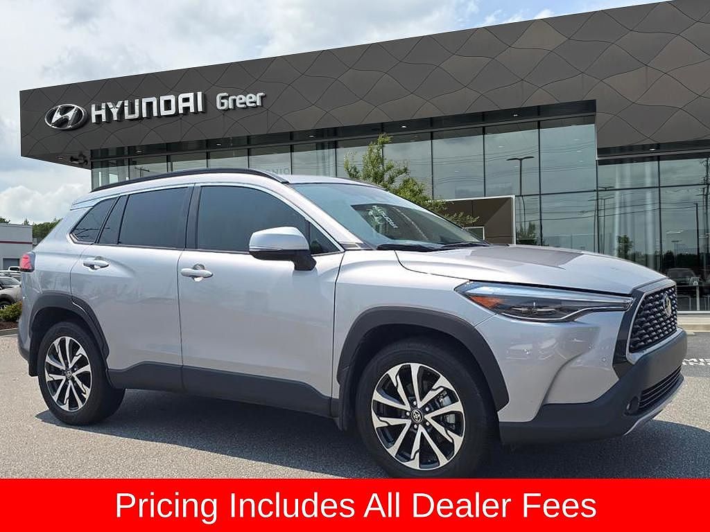2024 Toyota Corolla Cross XLE