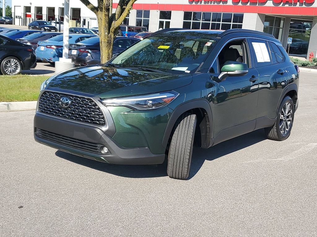 2023 Toyota Corolla Cross XLE