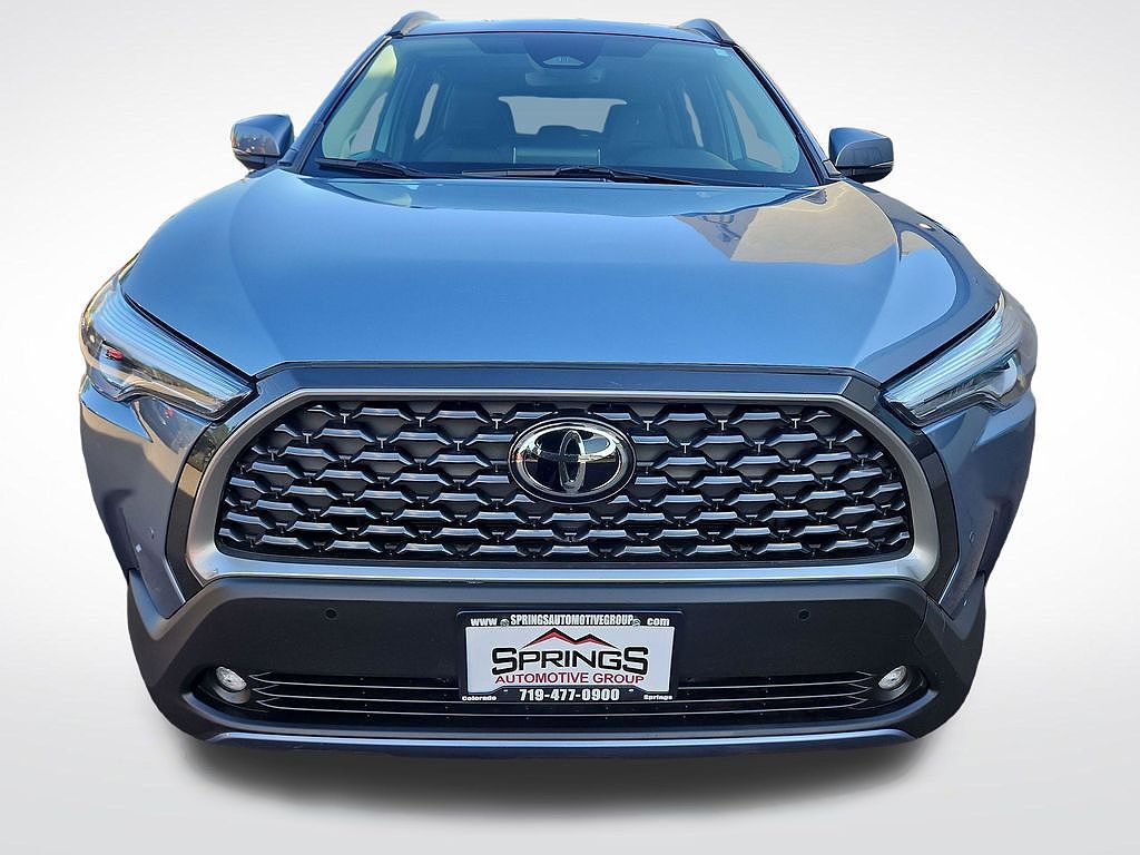2023 Toyota Corolla Cross XLE