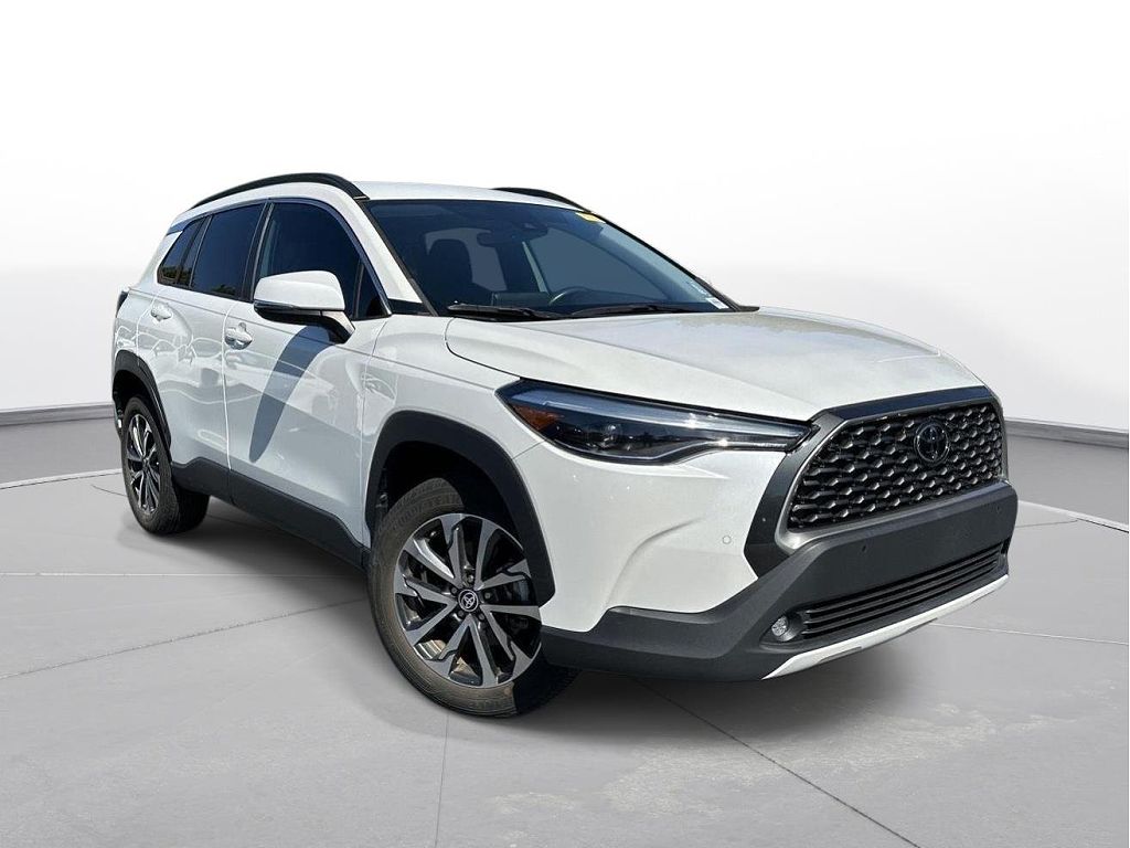 2022 Toyota Corolla Cross XLE