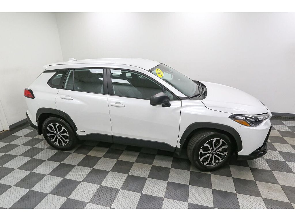 2023 Toyota Corolla Cross Hybrid SE