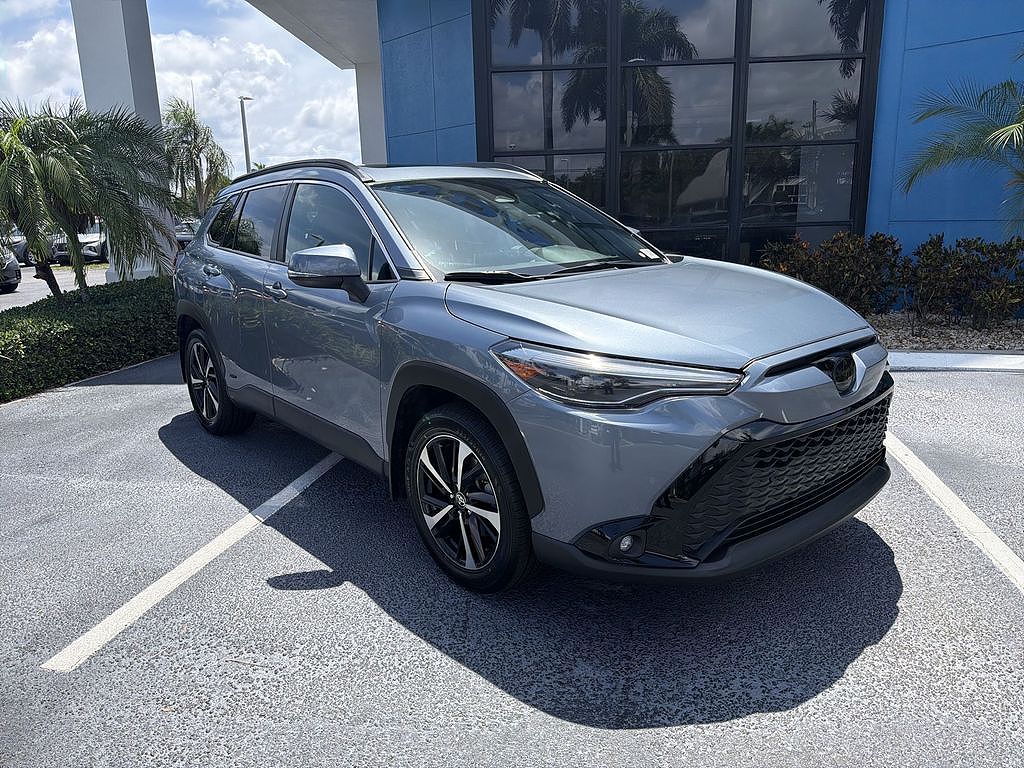 2023 Toyota Corolla Cross Hybrid XSE