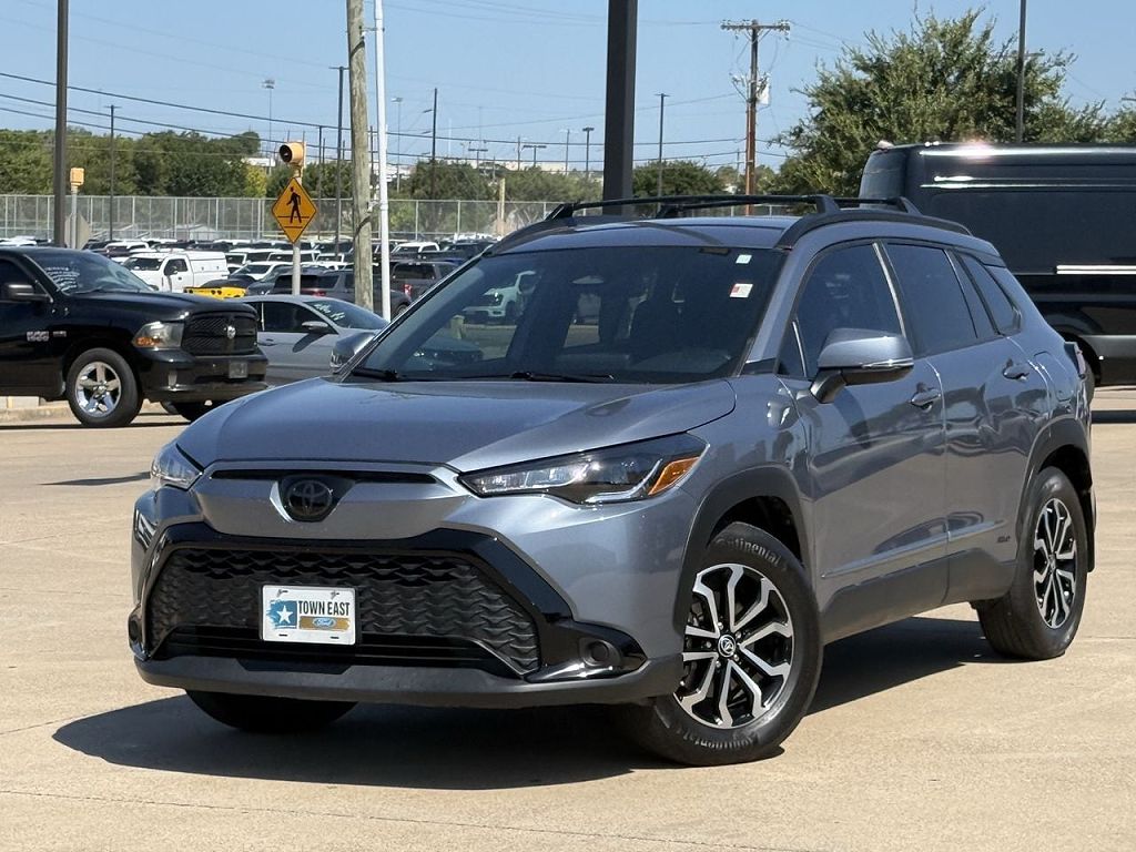 2024 Toyota Corolla Cross Hybrid SE