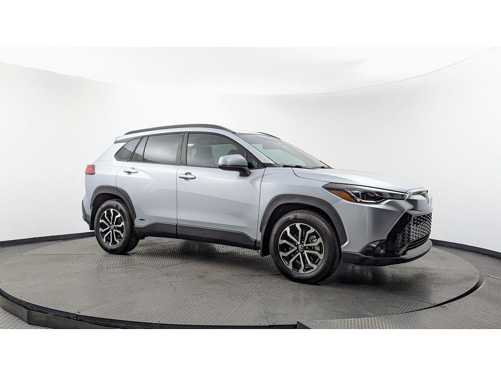 2023 Toyota Corolla Cross Hybrid SE