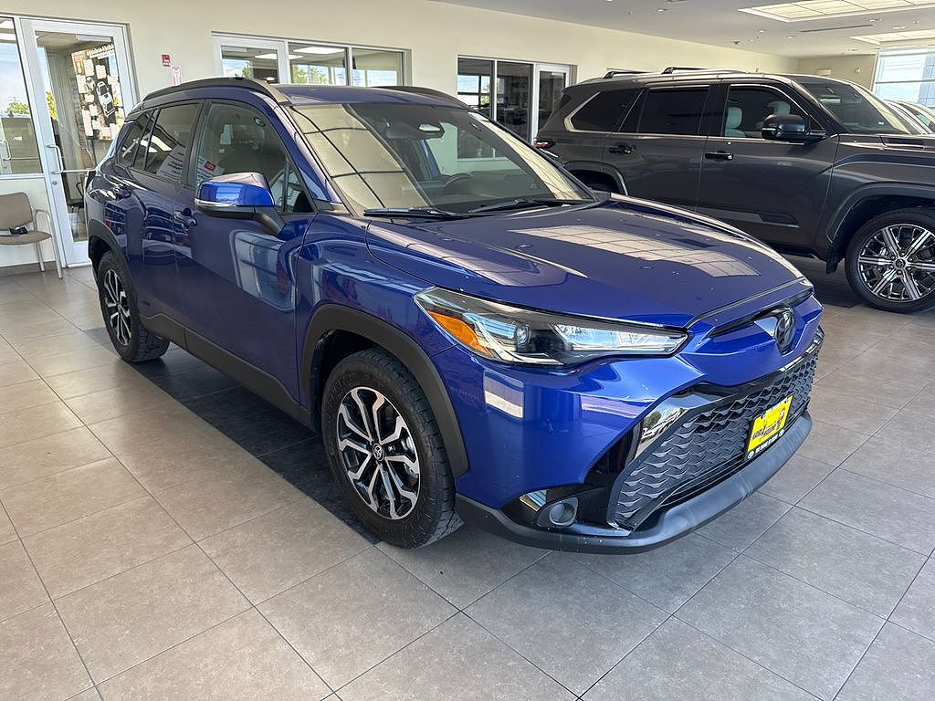 2024 Toyota Corolla Cross Hybrid SE