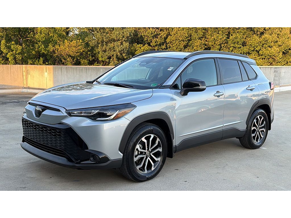 2025 Toyota Corolla Cross Hybrid SE