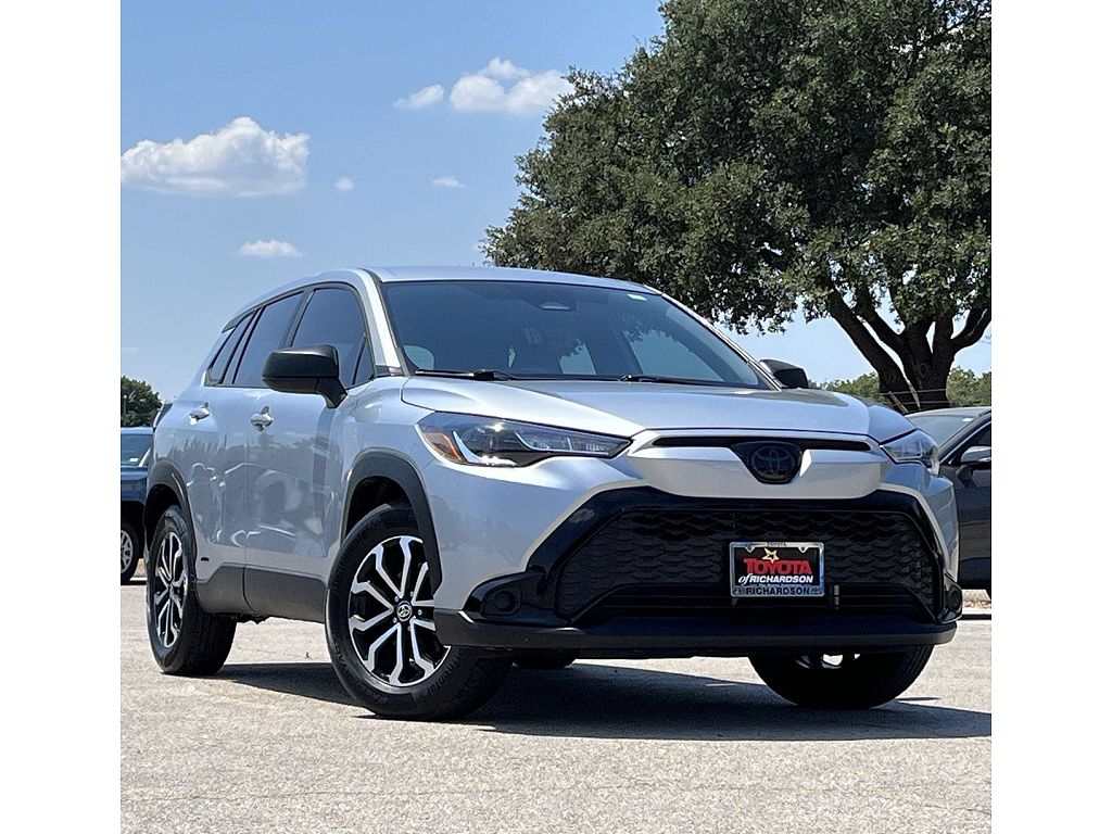 2023 Toyota Corolla Cross Hybrid Hybrid S w/17-in Silver-Colored Alloy Wheels