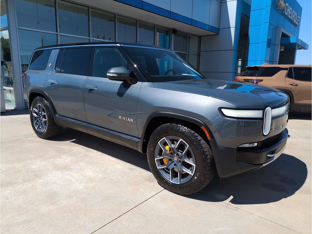 2023 Rivian R1S Adventure