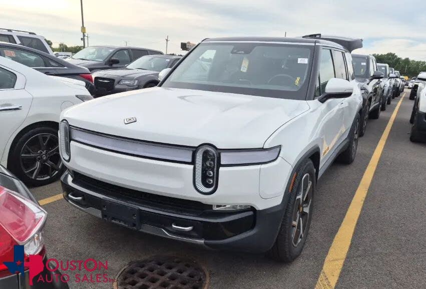 2023 Rivian R1S Adventure