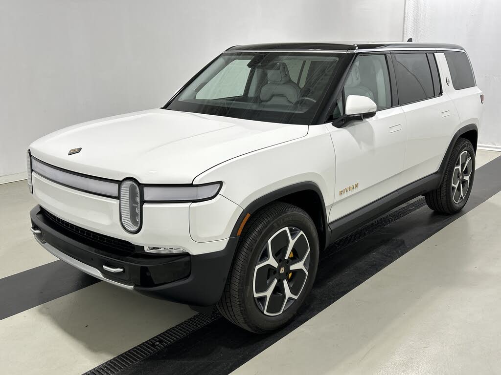 2023 Rivian R1S Adventure
