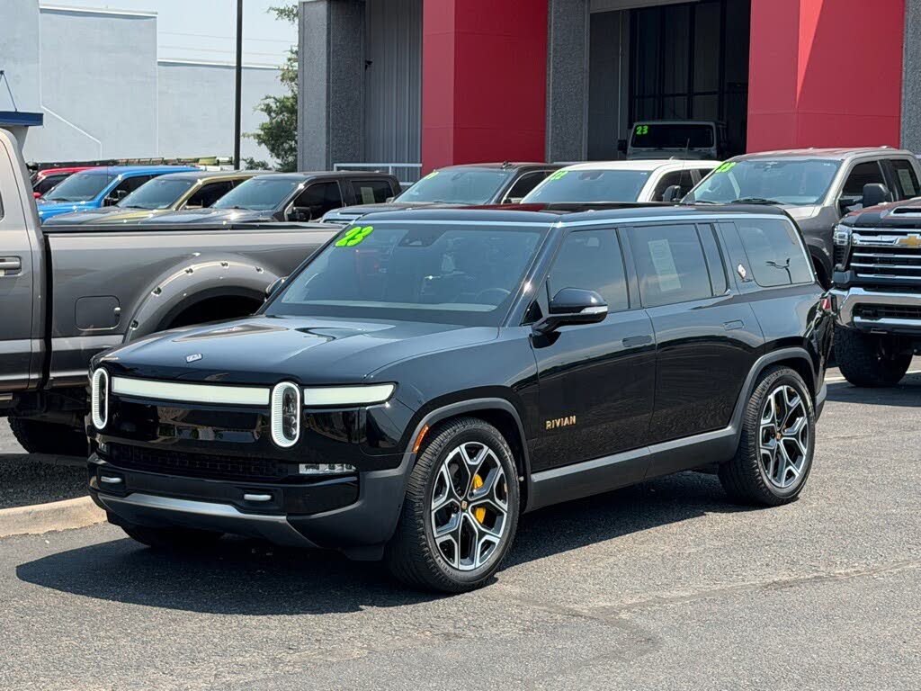 2023 Rivian R1S Adventure