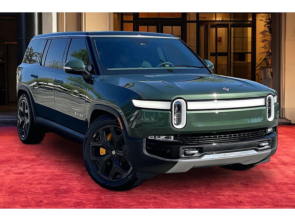 2023 Rivian R1S photo 1