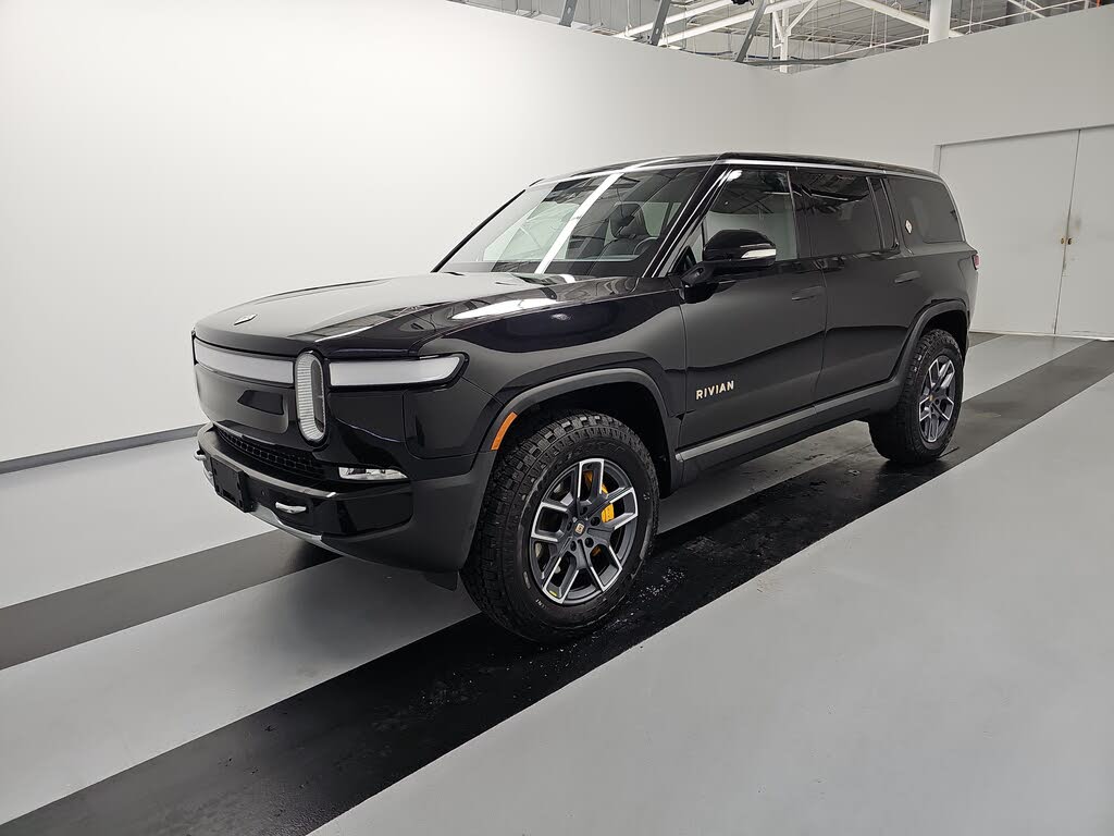 2023 Rivian R1S Adventure