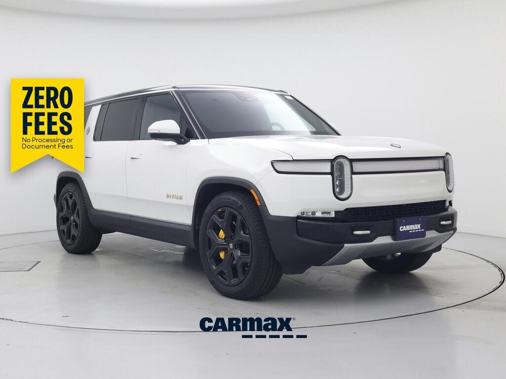 2023 Rivian R1S photo 1