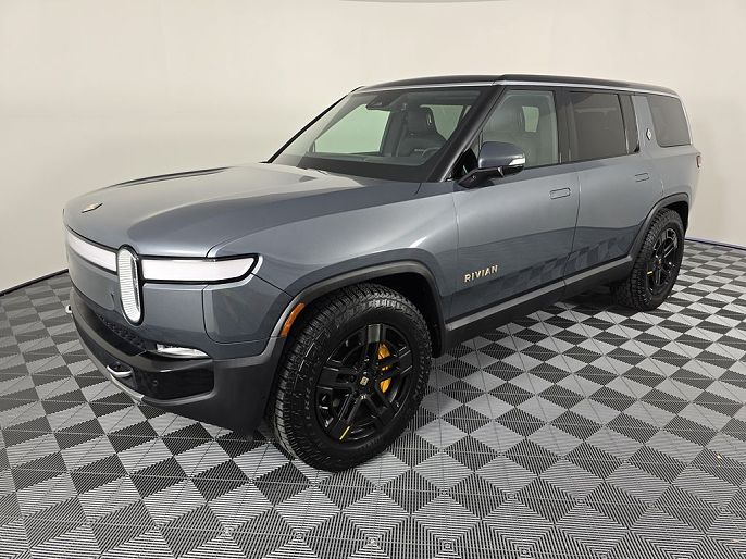 2023 Rivian R1S Adventure