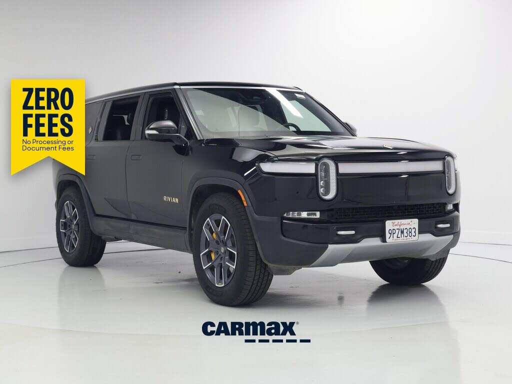 2023 Rivian R1S photo 1