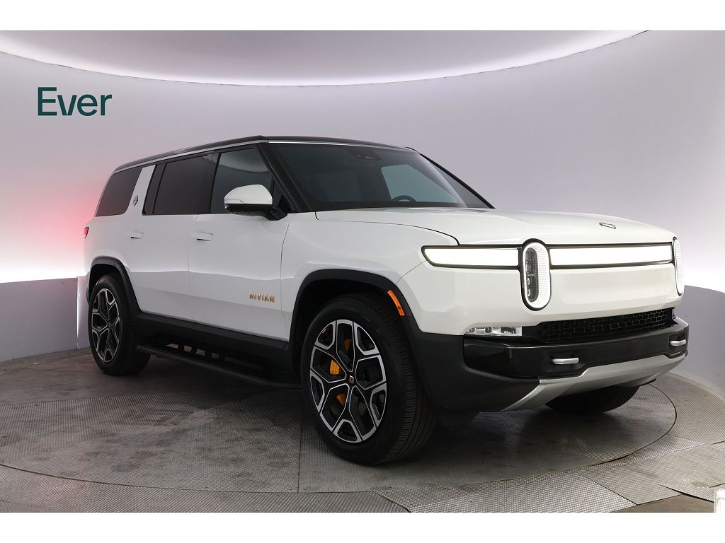 2023 Rivian R1S photo 1