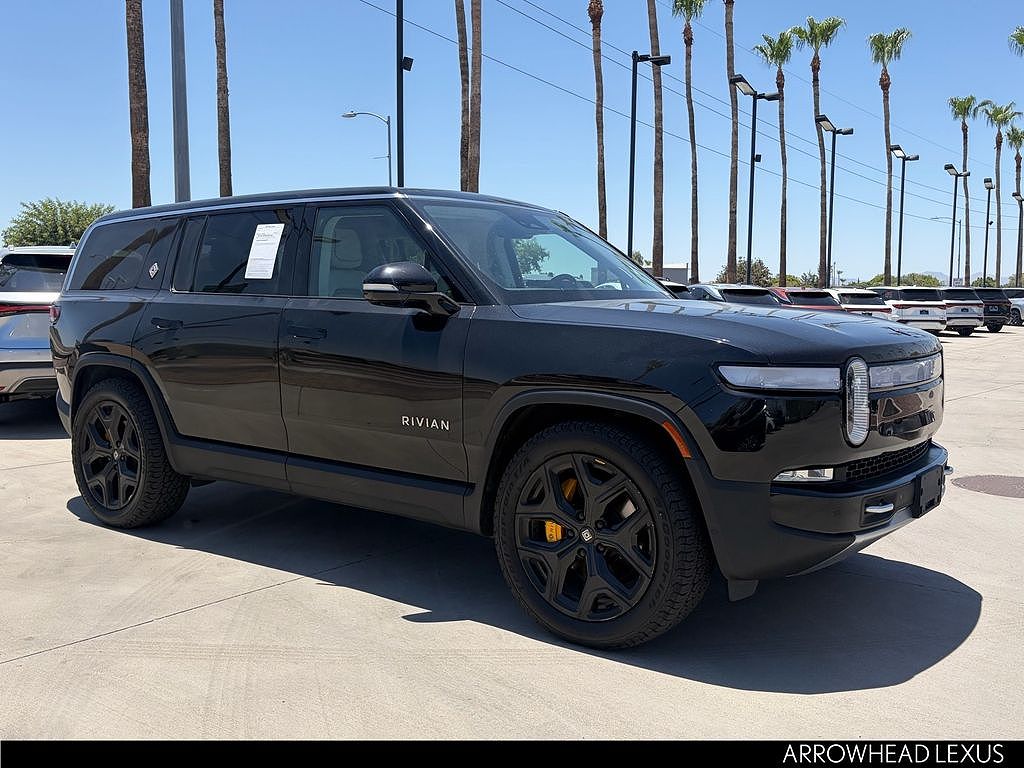 2023 Rivian R1S Adventure
