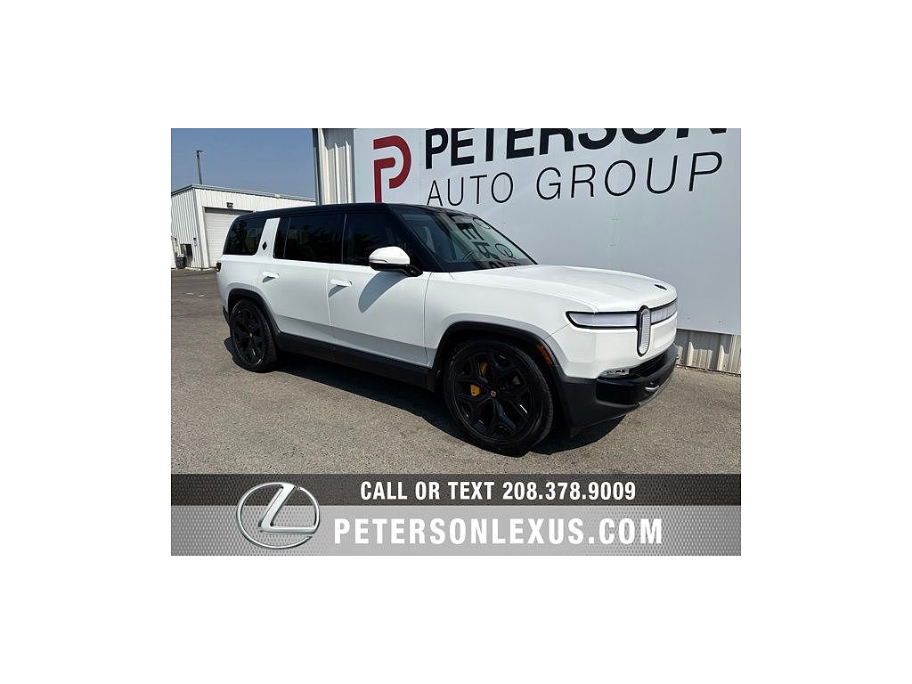 2024 Rivian R1S Adventure