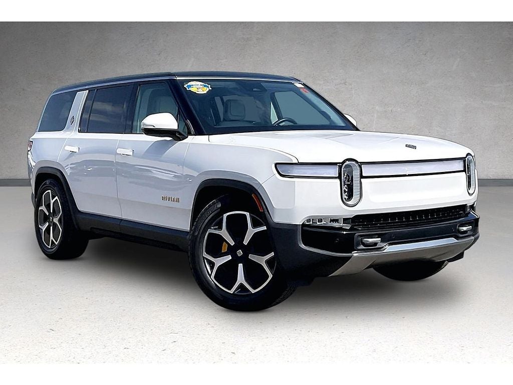 2024 Rivian R1S photo 1