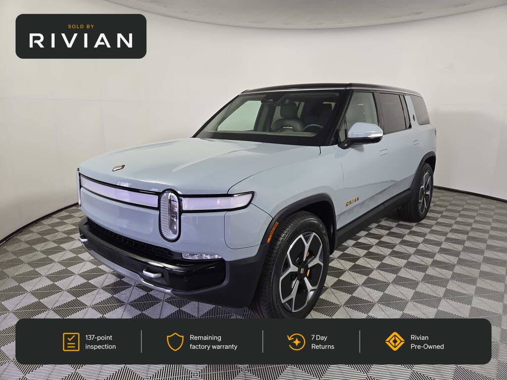 2024 Rivian R1S photo 1