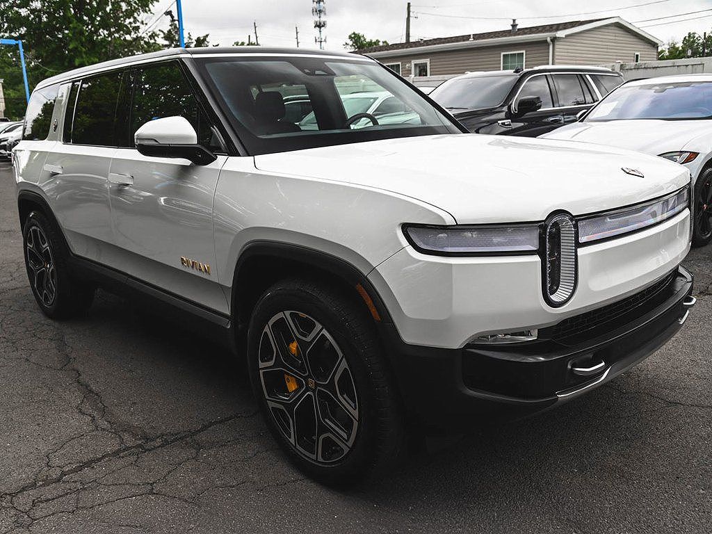 2022 Rivian R1S Launch Edition