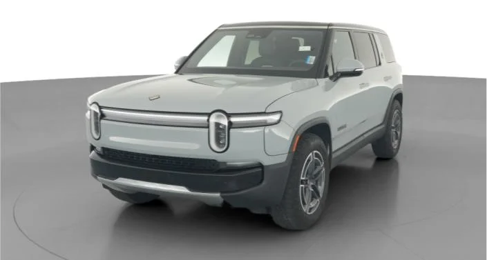 2025 Rivian R1S photo 1