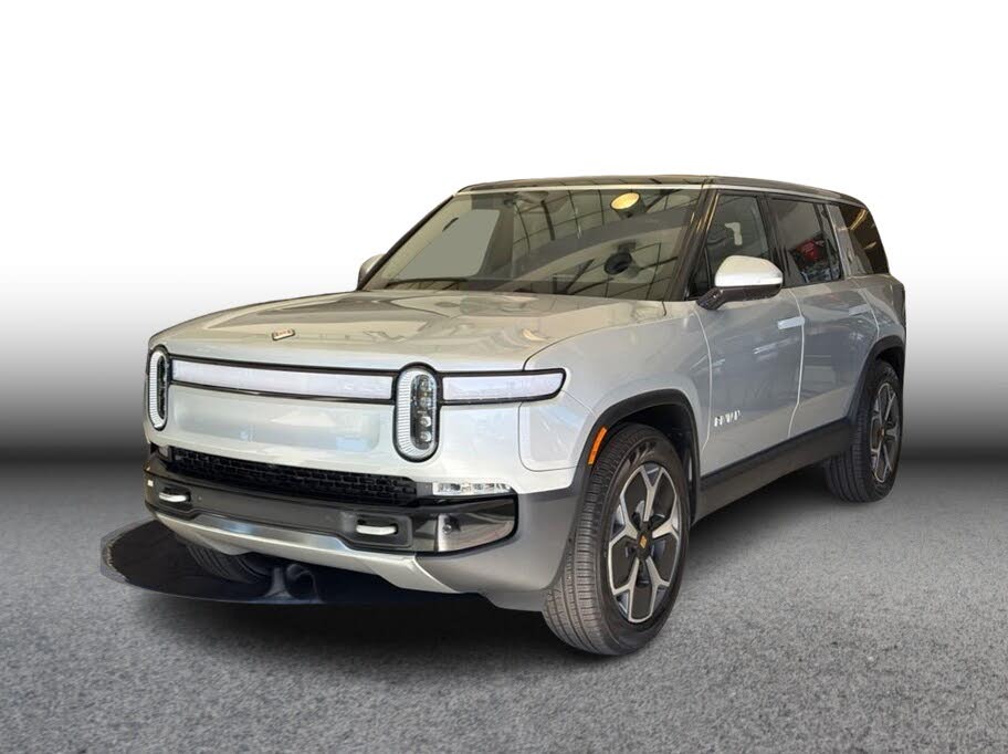 2024 Rivian R1S photo 1