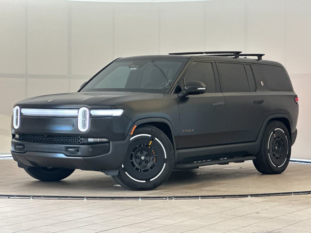 2025 Rivian R1S photo 1
