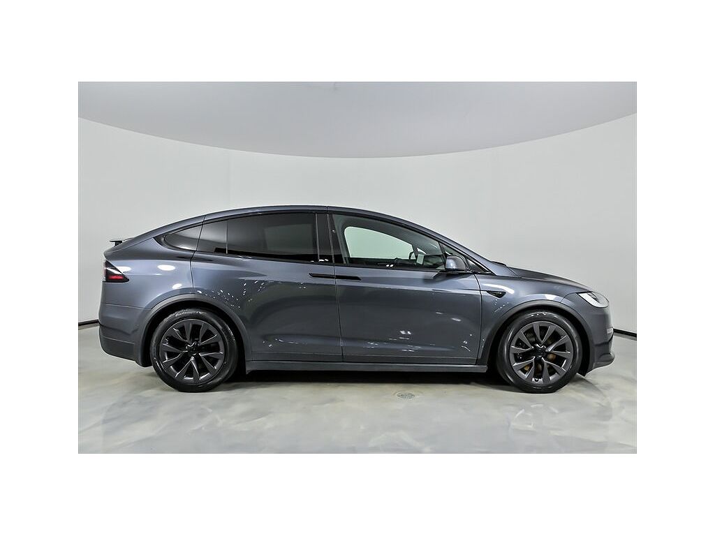 2023 Tesla Model X Plaid