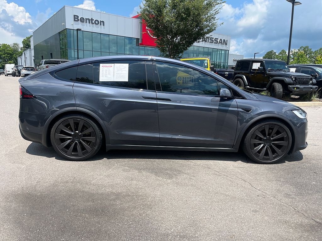 2022 Tesla Model X Plaid