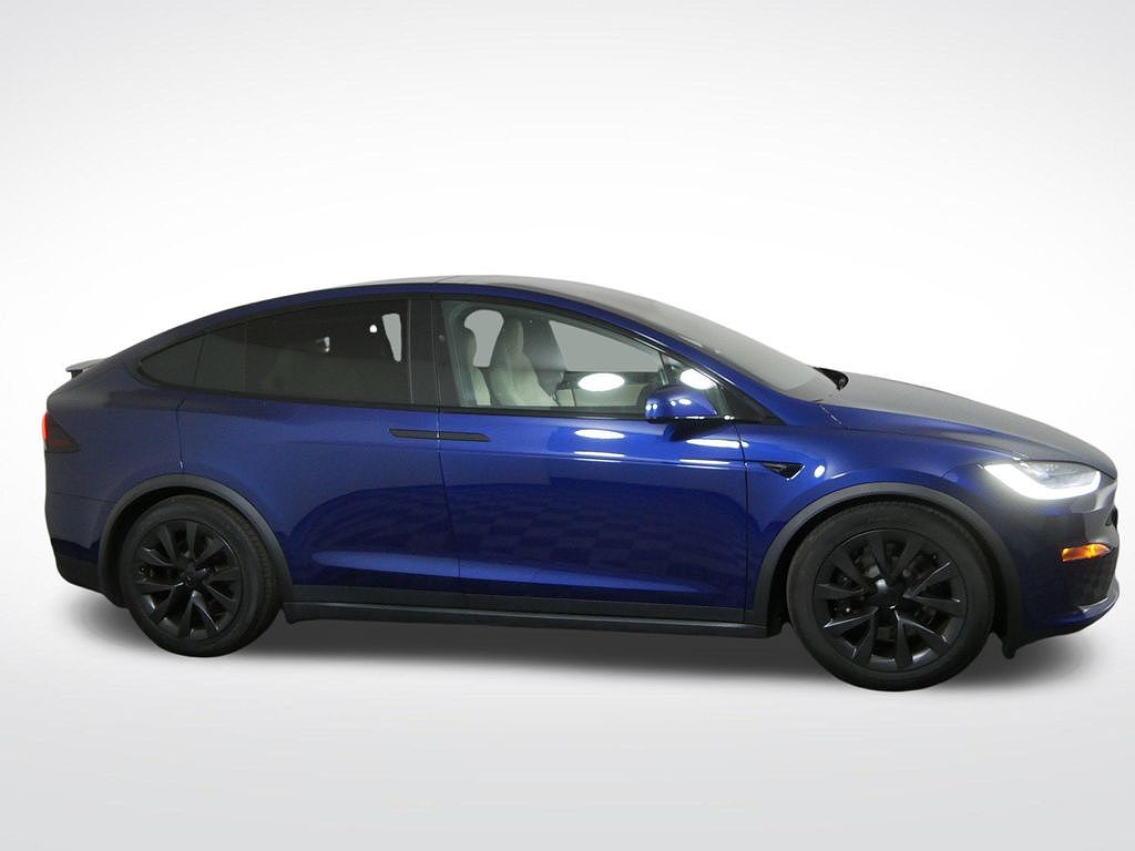 2023 Tesla Model X Standard Range