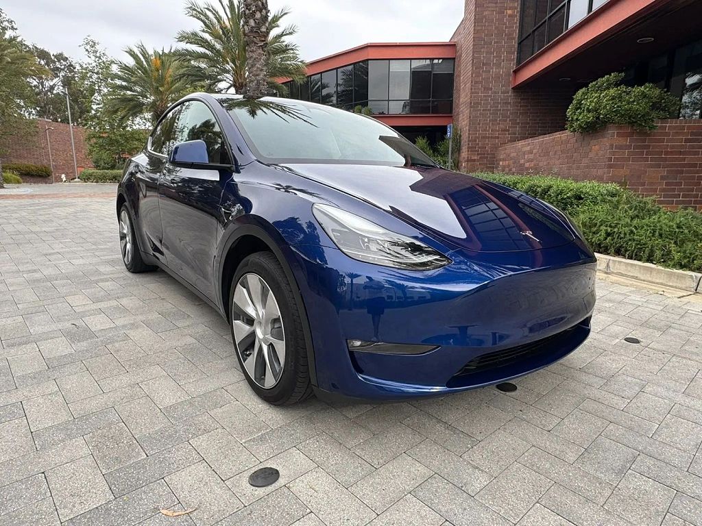 2022 Tesla Model Y photo 1