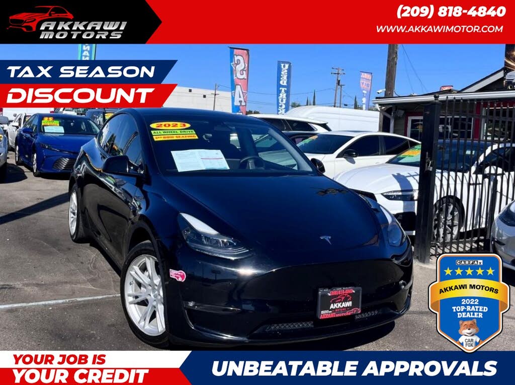 2023 Tesla Model Y photo 1