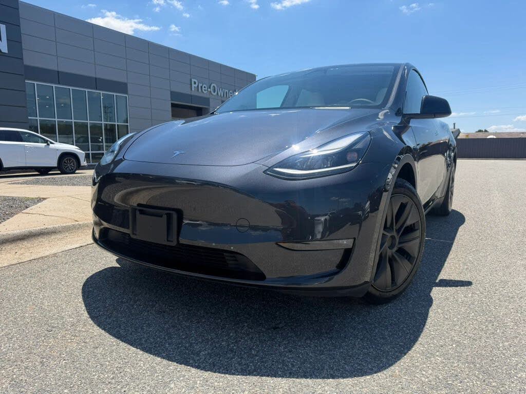 2024 Tesla Model Y Long Range