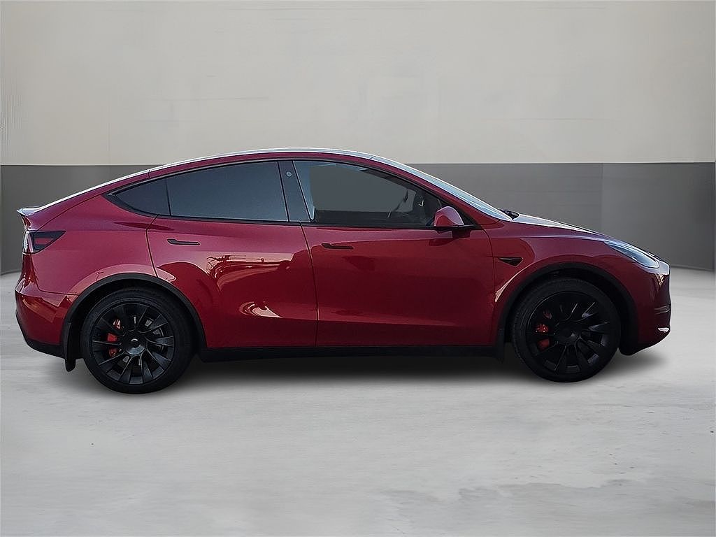 2023 Tesla Model Y Long Range